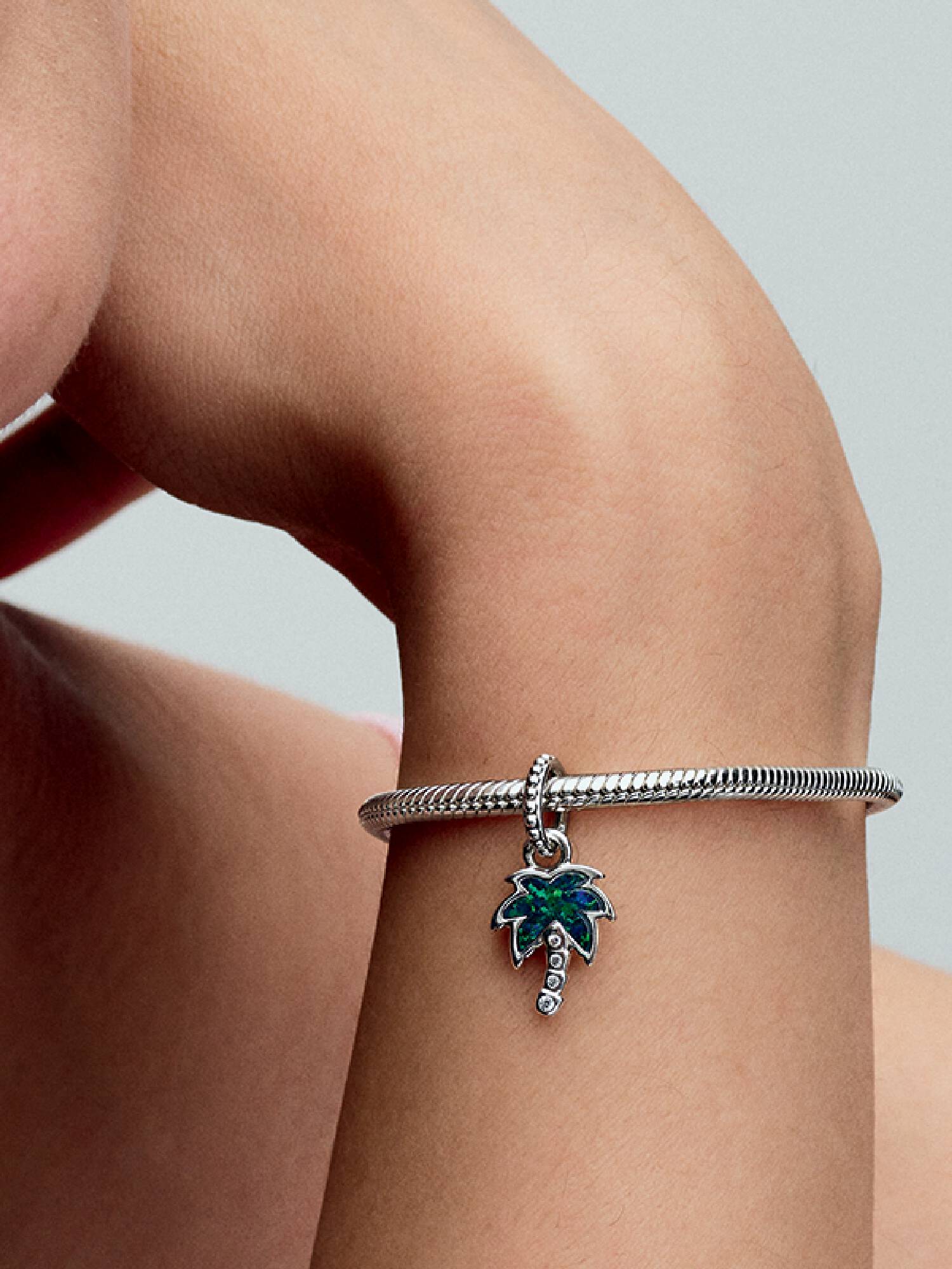 Charm pendente em palmeira verde fruta-cor