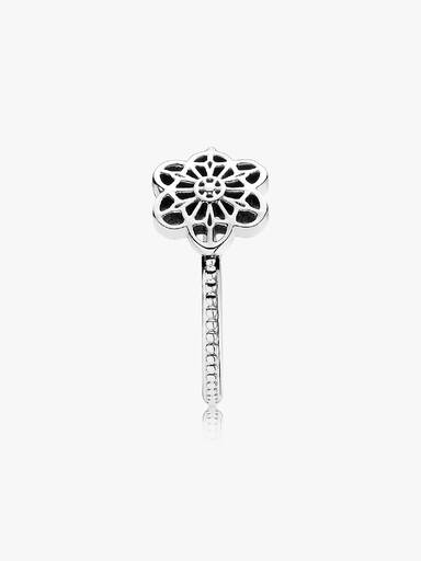 Floral daisy lace silver ring