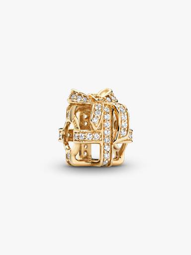 Vazado Gift Charm