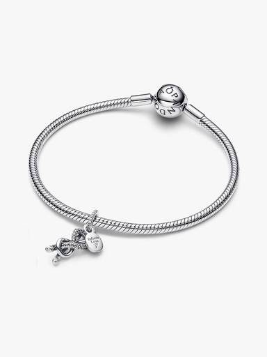 Charm pendente com nó infinito de pavê