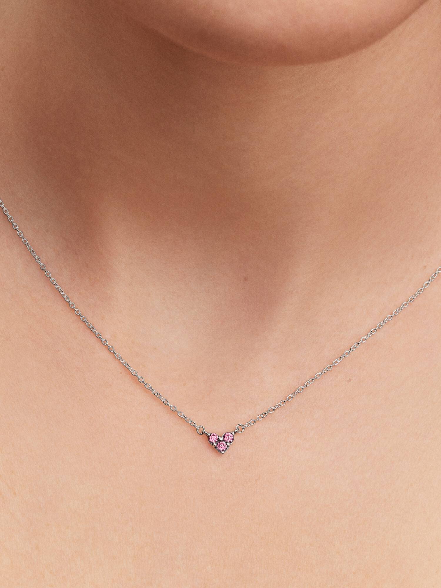 Colar de Coração com Três Pedras Rosa