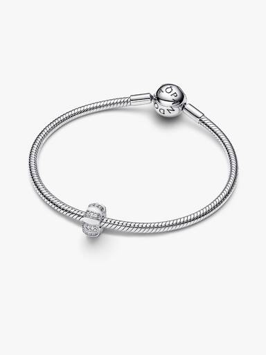 Clip charm de pedras e esmaltação
