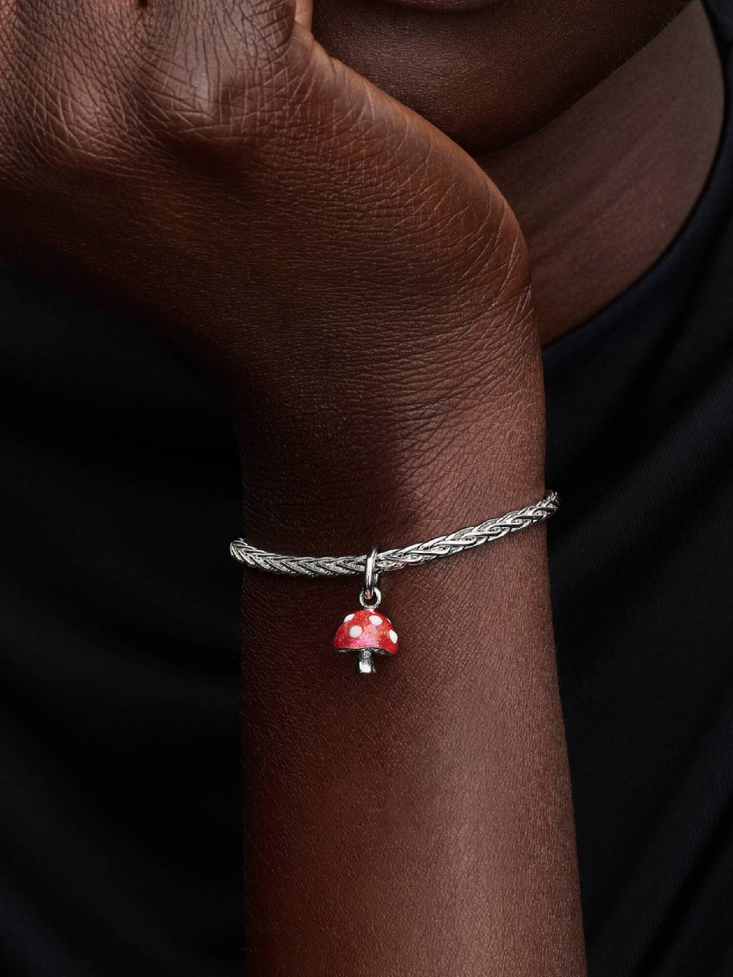Charm Pendente Hongo que Brilla En a Oscuridad