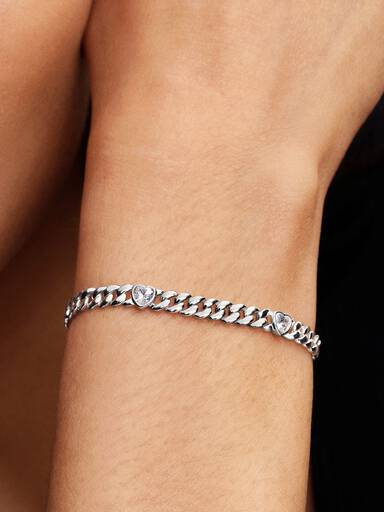 Pulseira Corrente Cubana com Corações Brilhantes