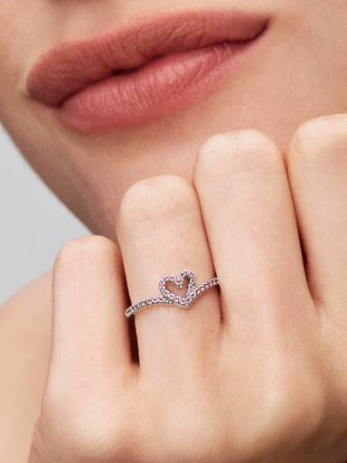 Anel Wishbone Brilhante de Coração Rosa