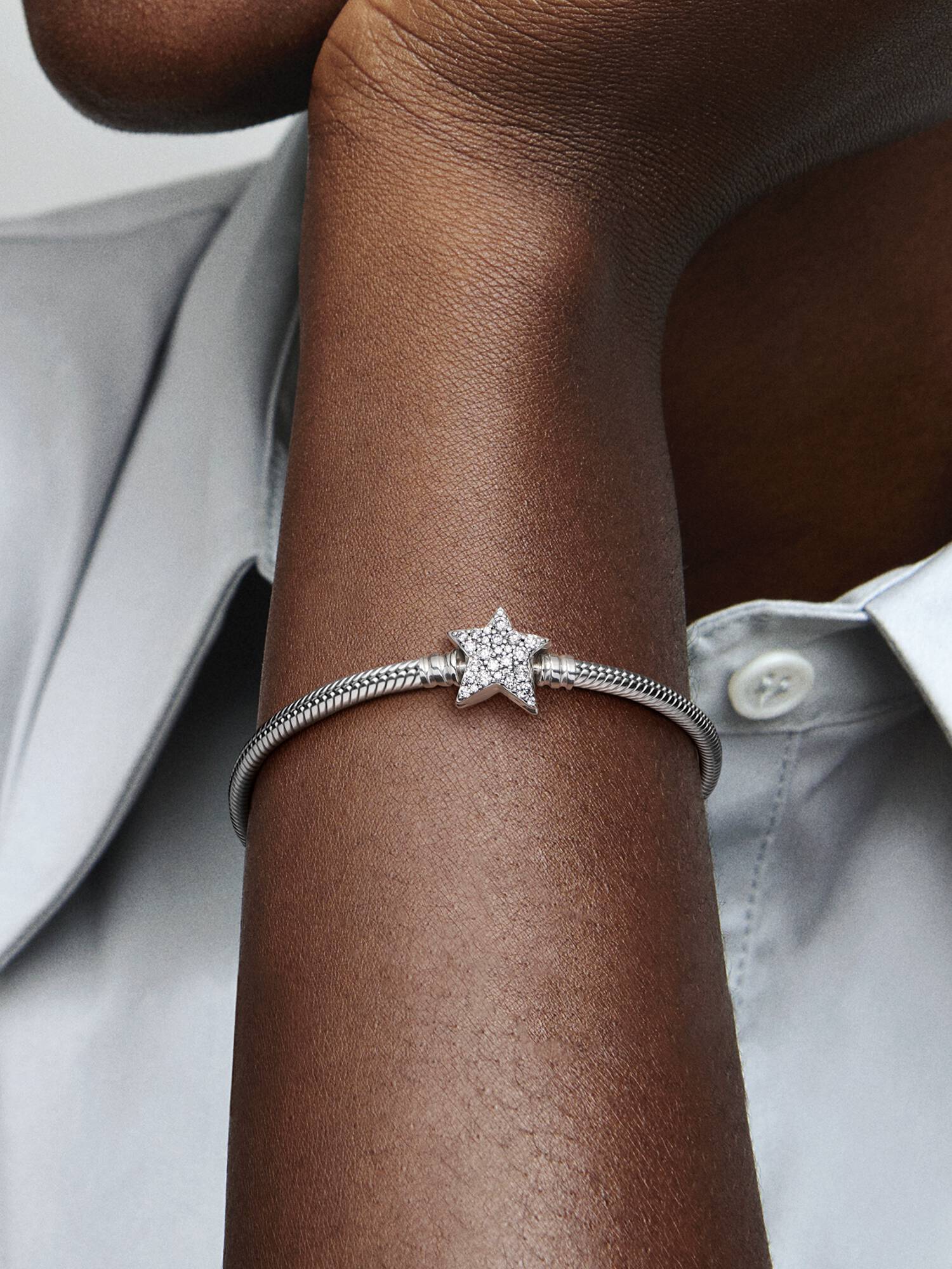Pulseira Corrente Snake com Fecho de Estrela Brilhante