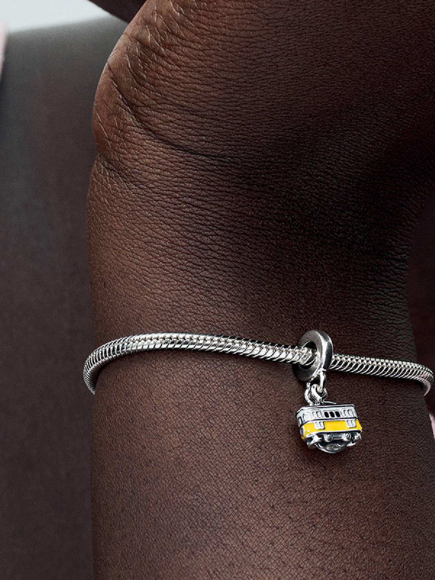 Charm Pendente Duplo Bonde de Lisboa Gravável