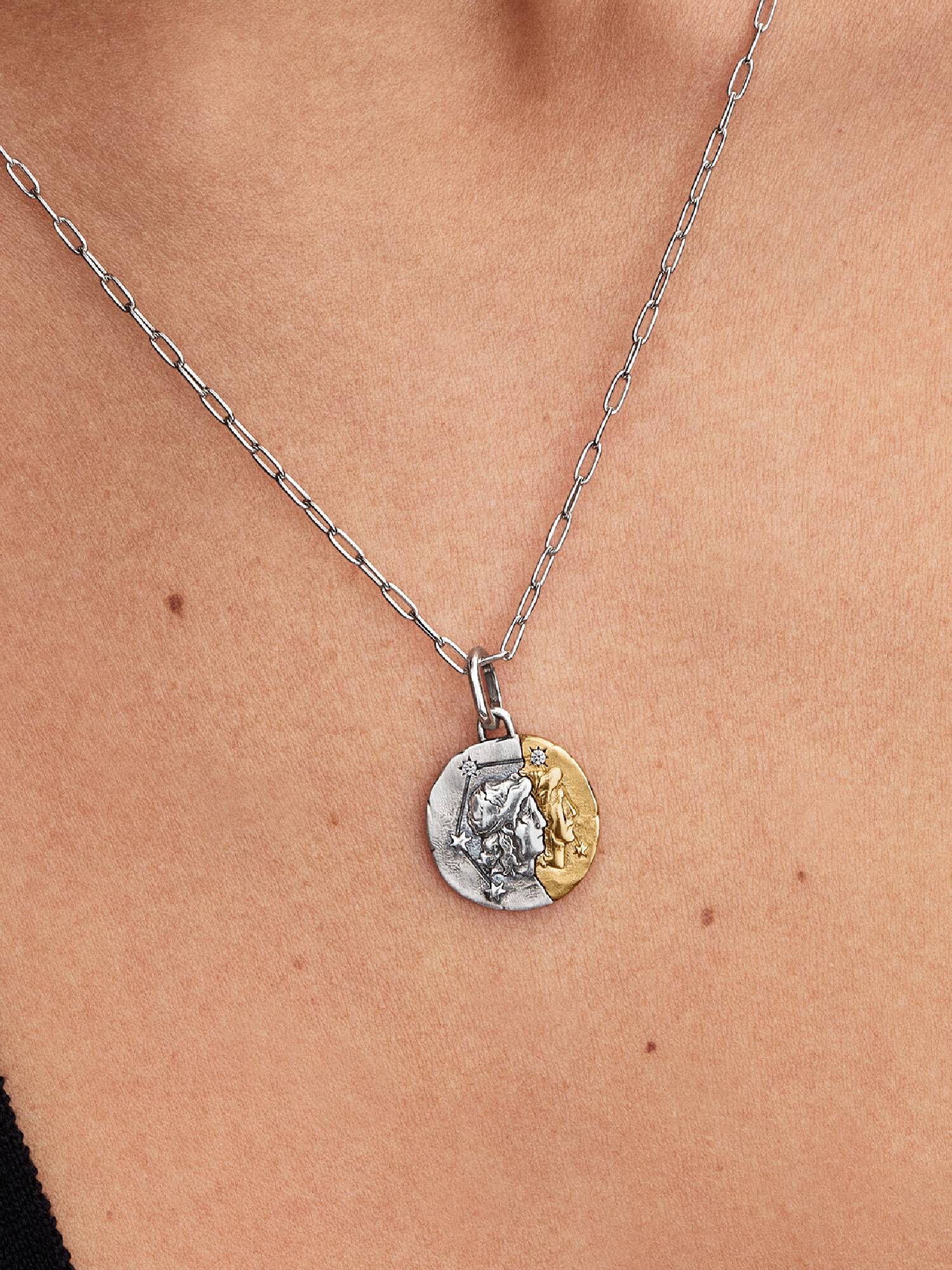 Charm Medalhão do Zodíaco do signo de Gêmeos