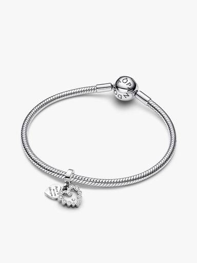 Charm pendente duplo com coração brilhante