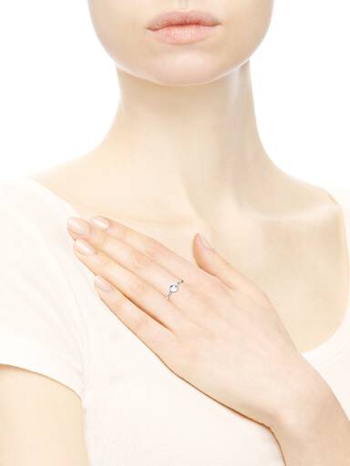 Silver ring with clear cubic zirconia