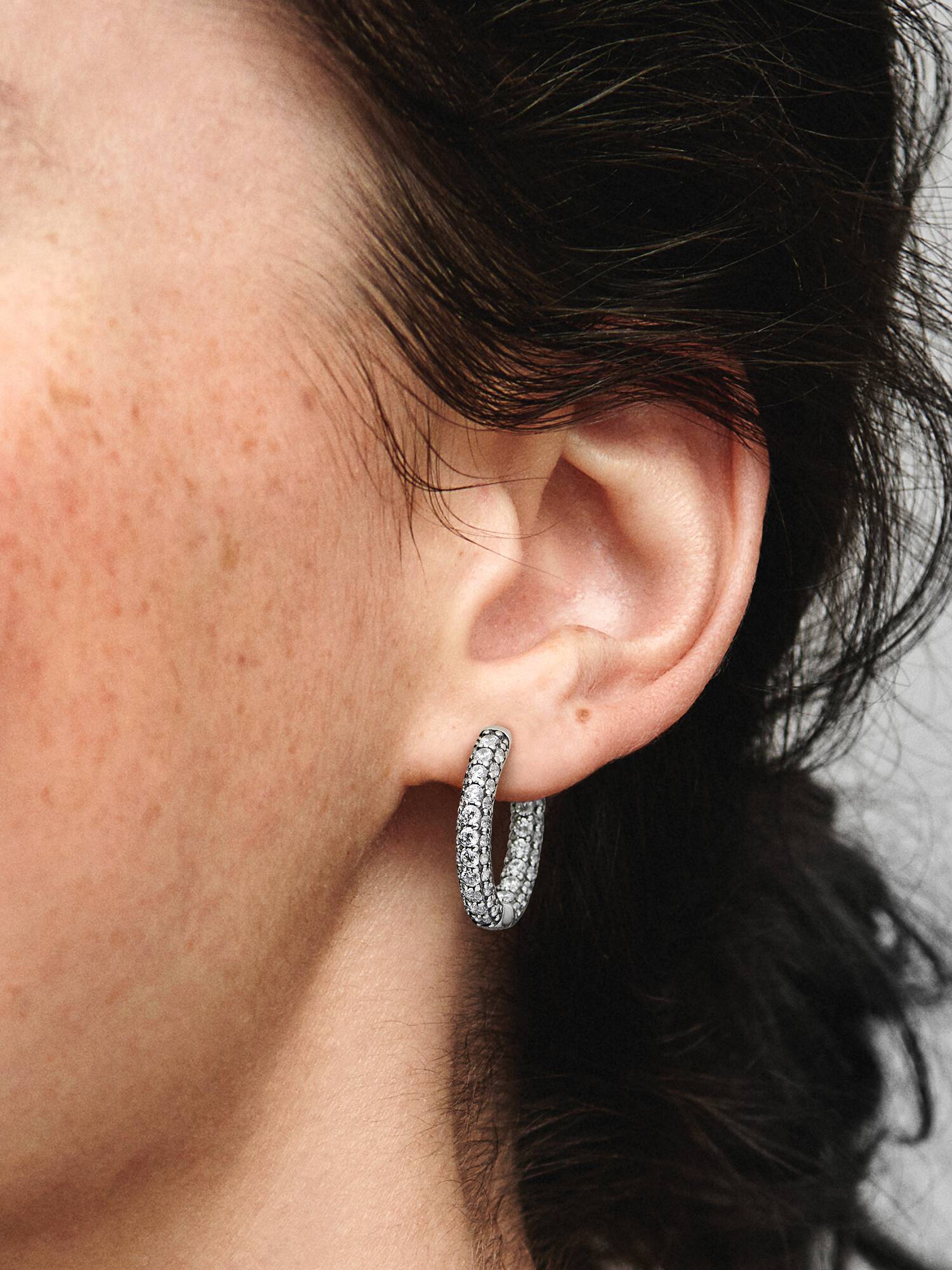 Brincos Argola em Pavé Pandora Timeless