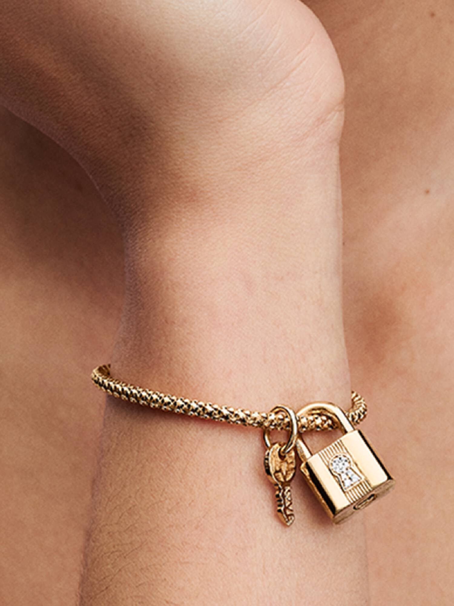 Charm Pendente Divisível Cadeado e Chave