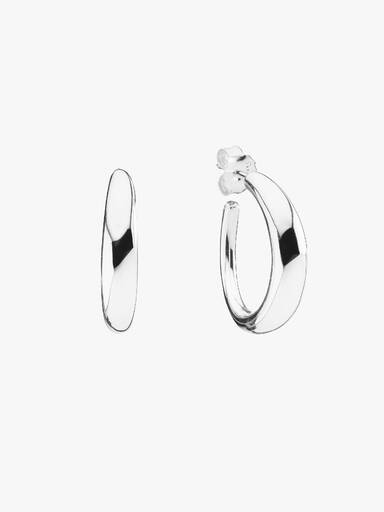 Silver earring, flow
