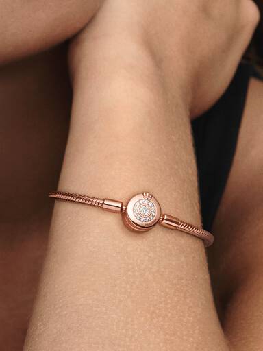 Pulseira Corrente Snake com Coroa Brilhante