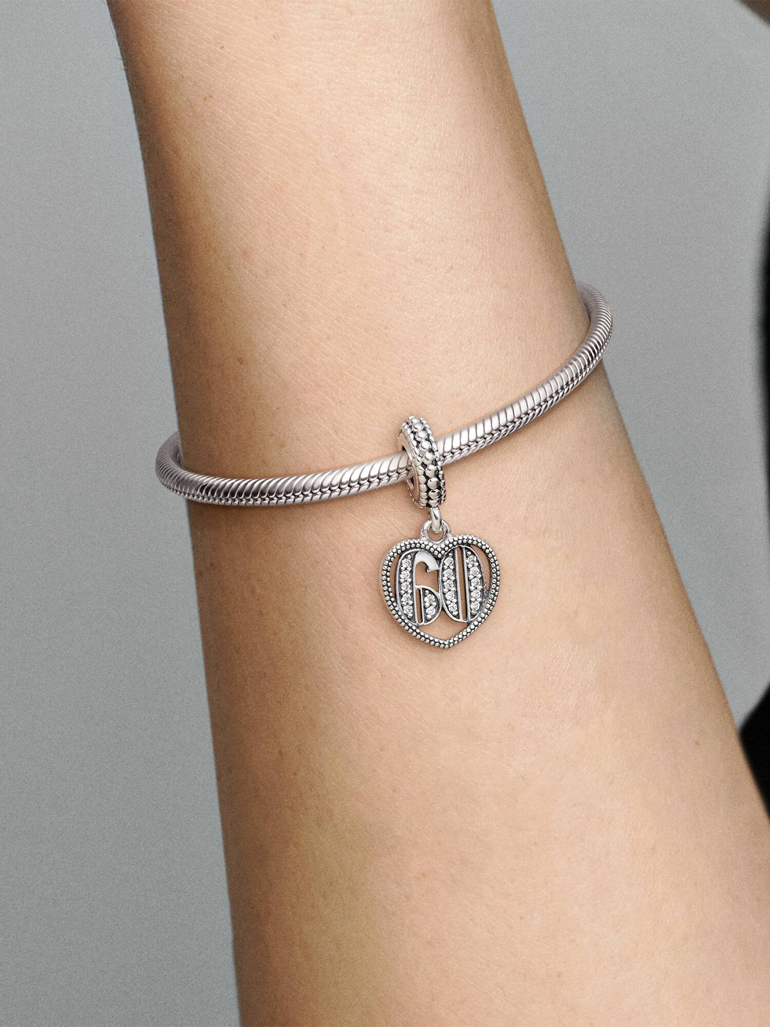 Charm Aniversário de 60 anos