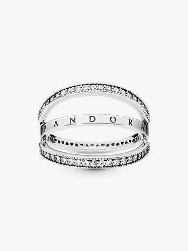Anel com Corações Y Logotipo de Pandora