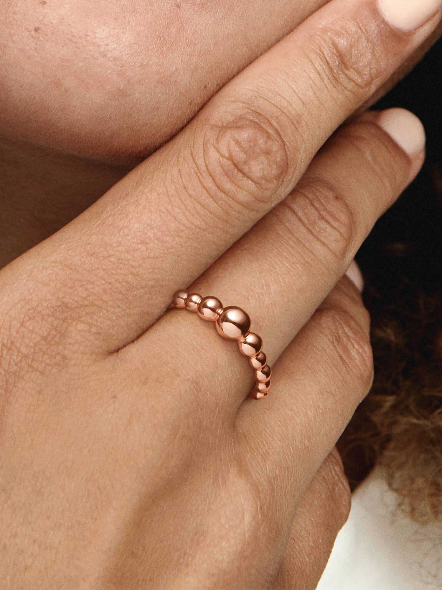 Anel Stanel of Beads