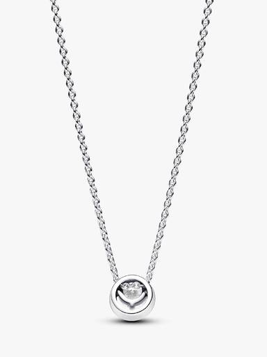 Colar de lapidação redonda brilhante com pendente Halo