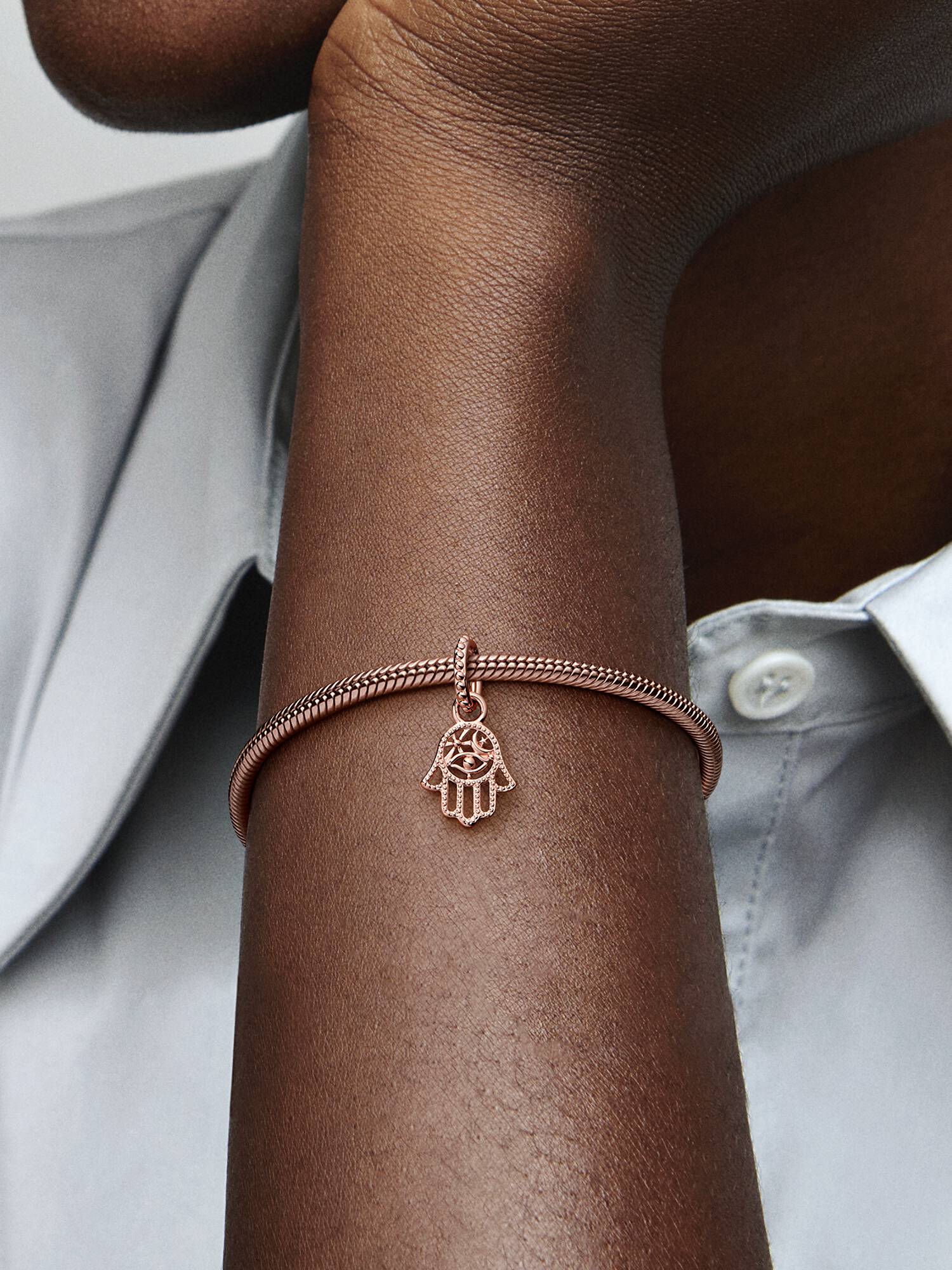 Charm Pendente Mão de Hamsa Protetora