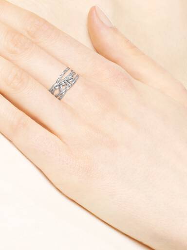 Bow silver ring with clear cubic zirconia