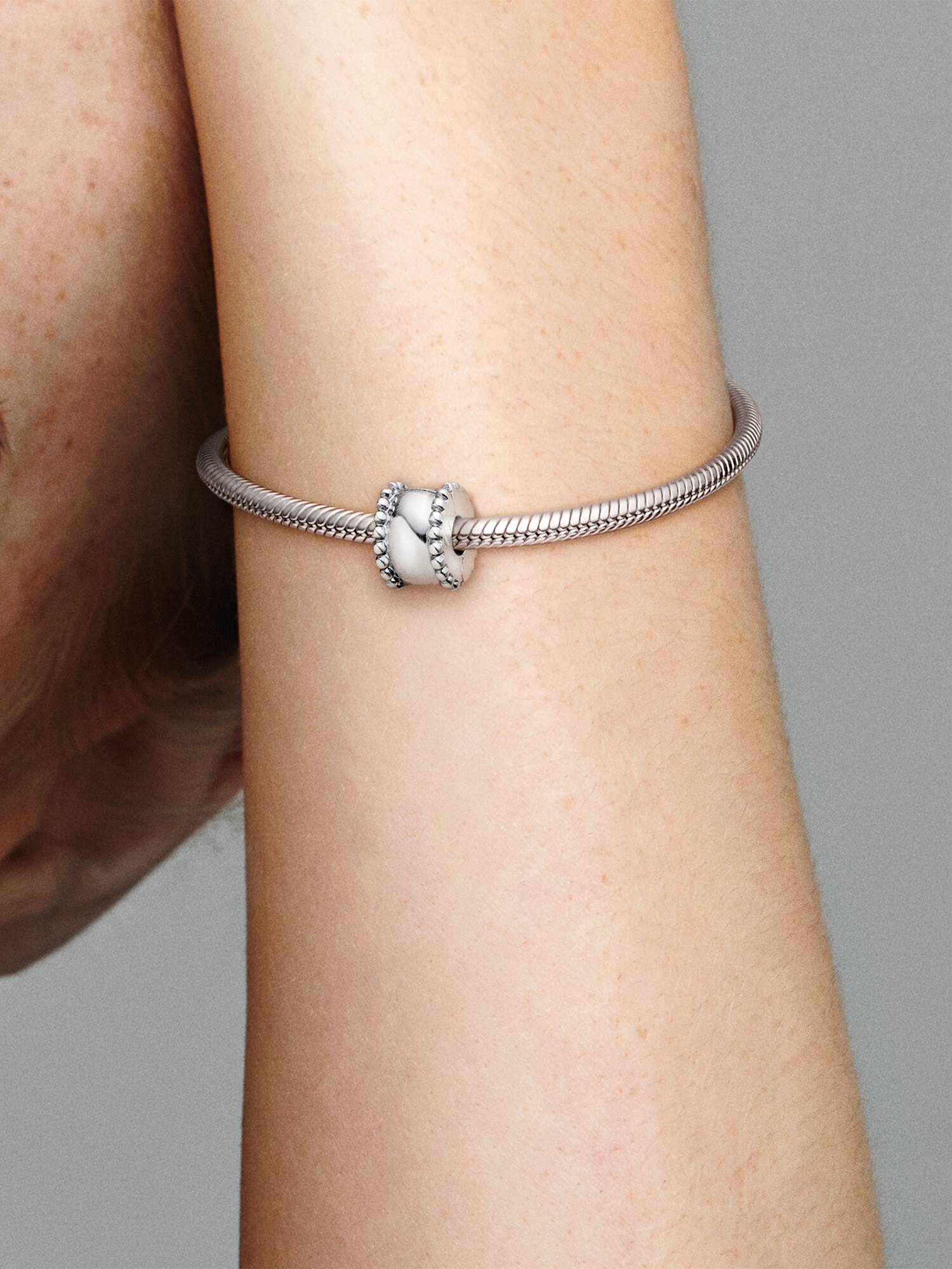 Beaded Vermelhoondo Clip Charm