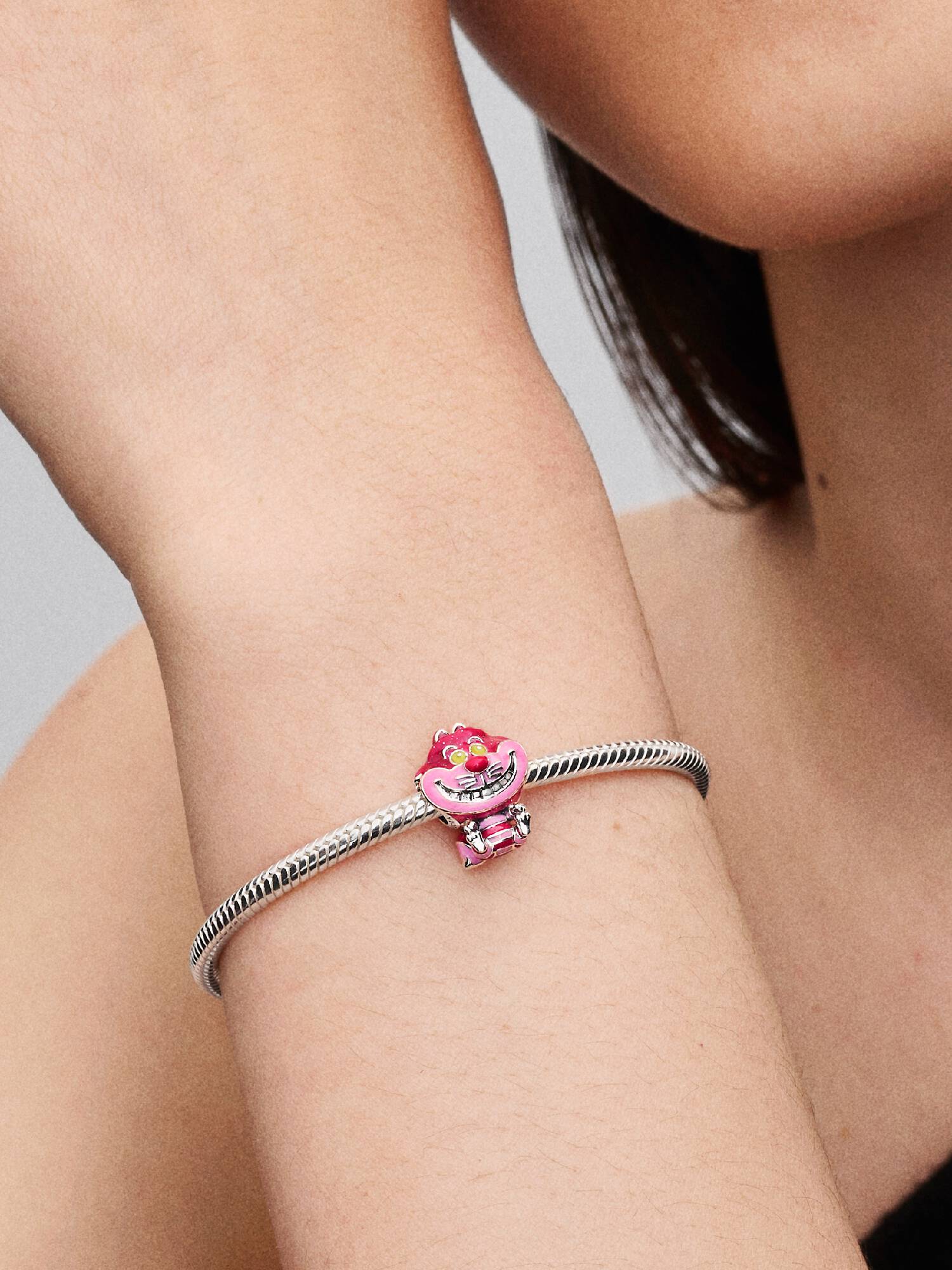 Charm do Gato de Cheshire da Disney do Alice no País das Maravilhas