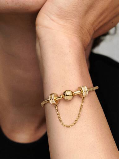 Clip charm com corrente de segurança com logotipo Pandora