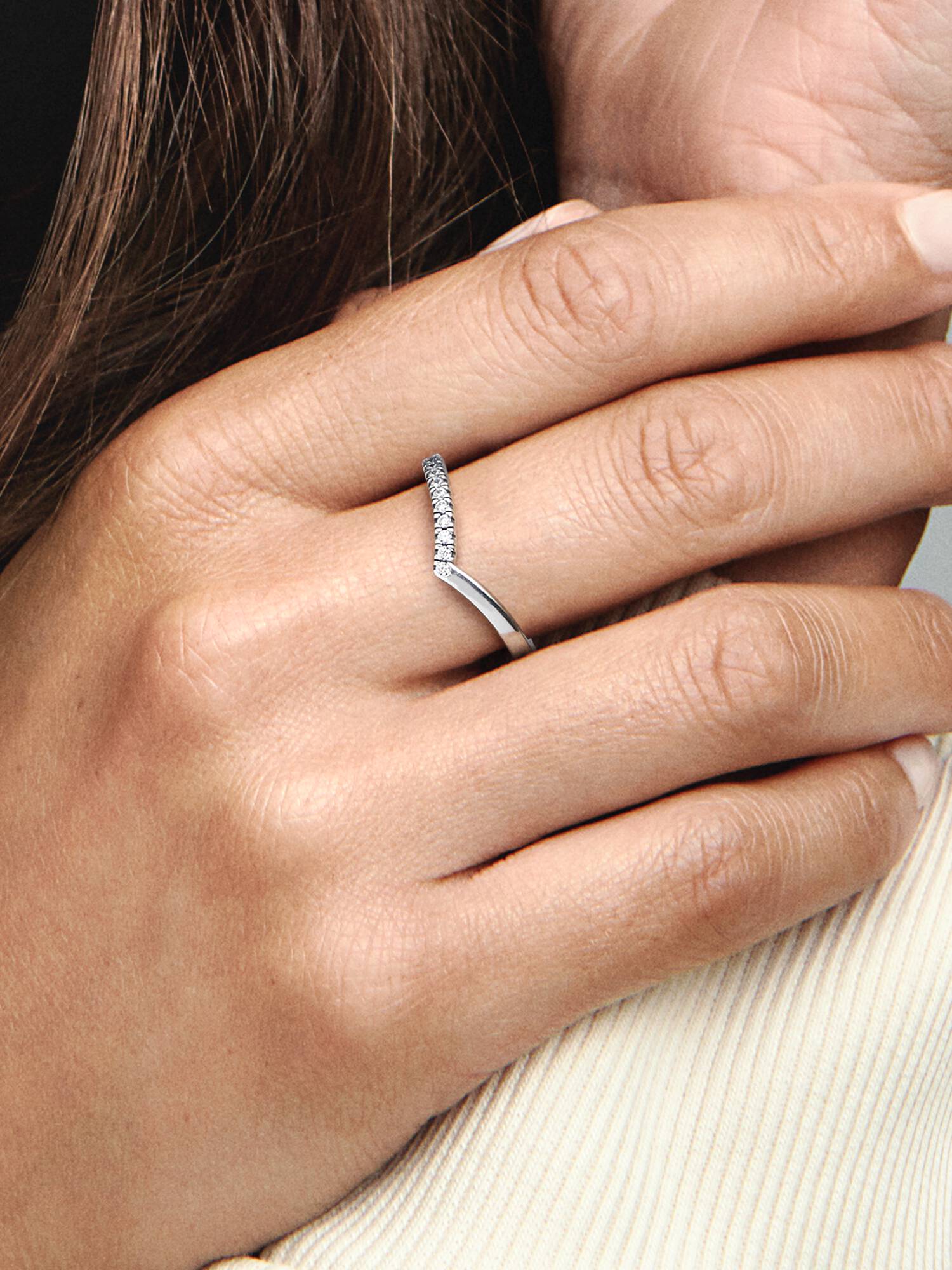 Anel Chevron Meio Brilhante Pandora Timeless