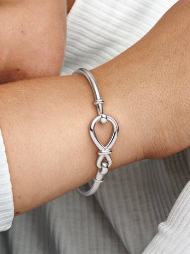 Infinito Knot Bracelete Rígido
