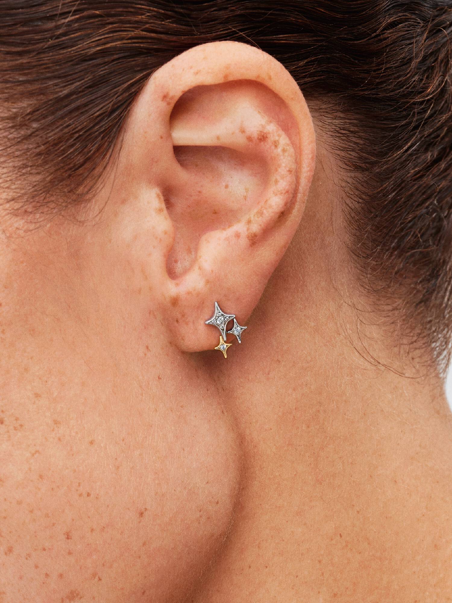 Brincos com Três Estrelas