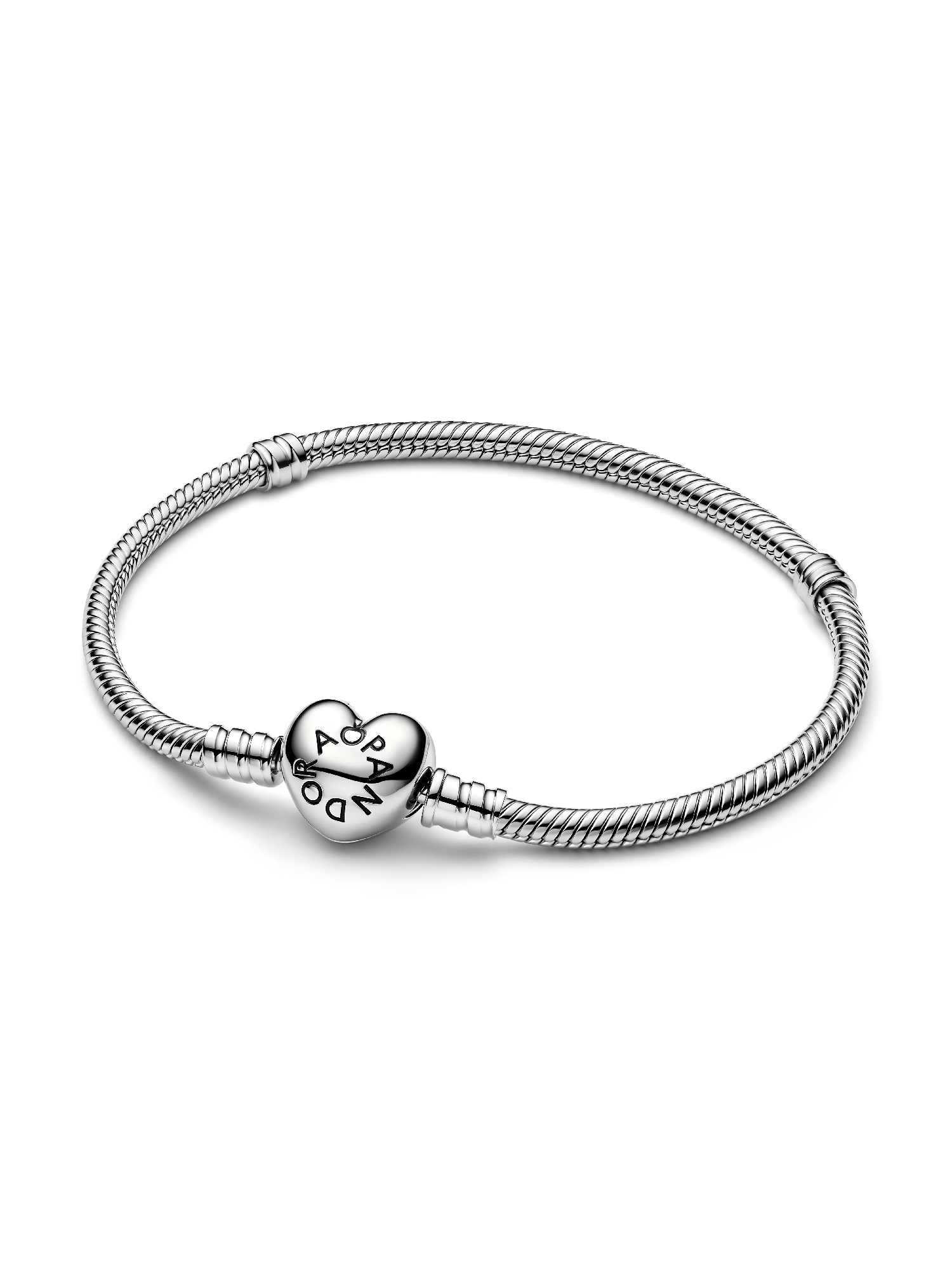 Bracelete Pandora Moments em corrente snake com fecho de coração