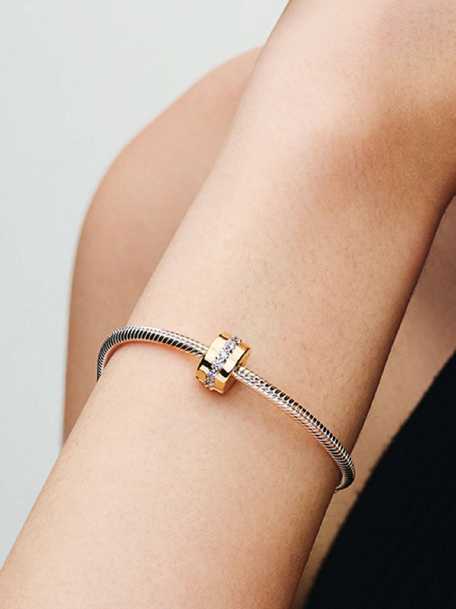Charm Separador Fileira Brilhante