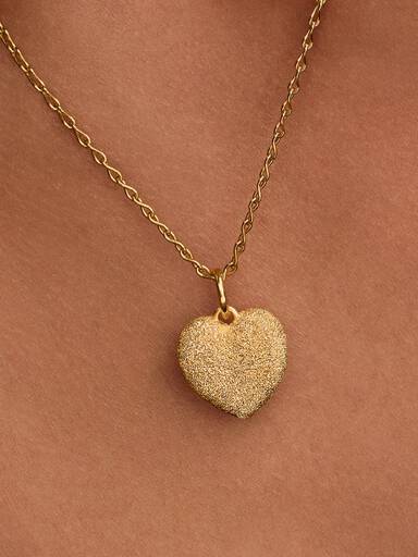 Charm Pendente de Coração Curvo Texturizado