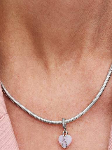 Charm Pendente com Coração Furta-cor para Mãe.