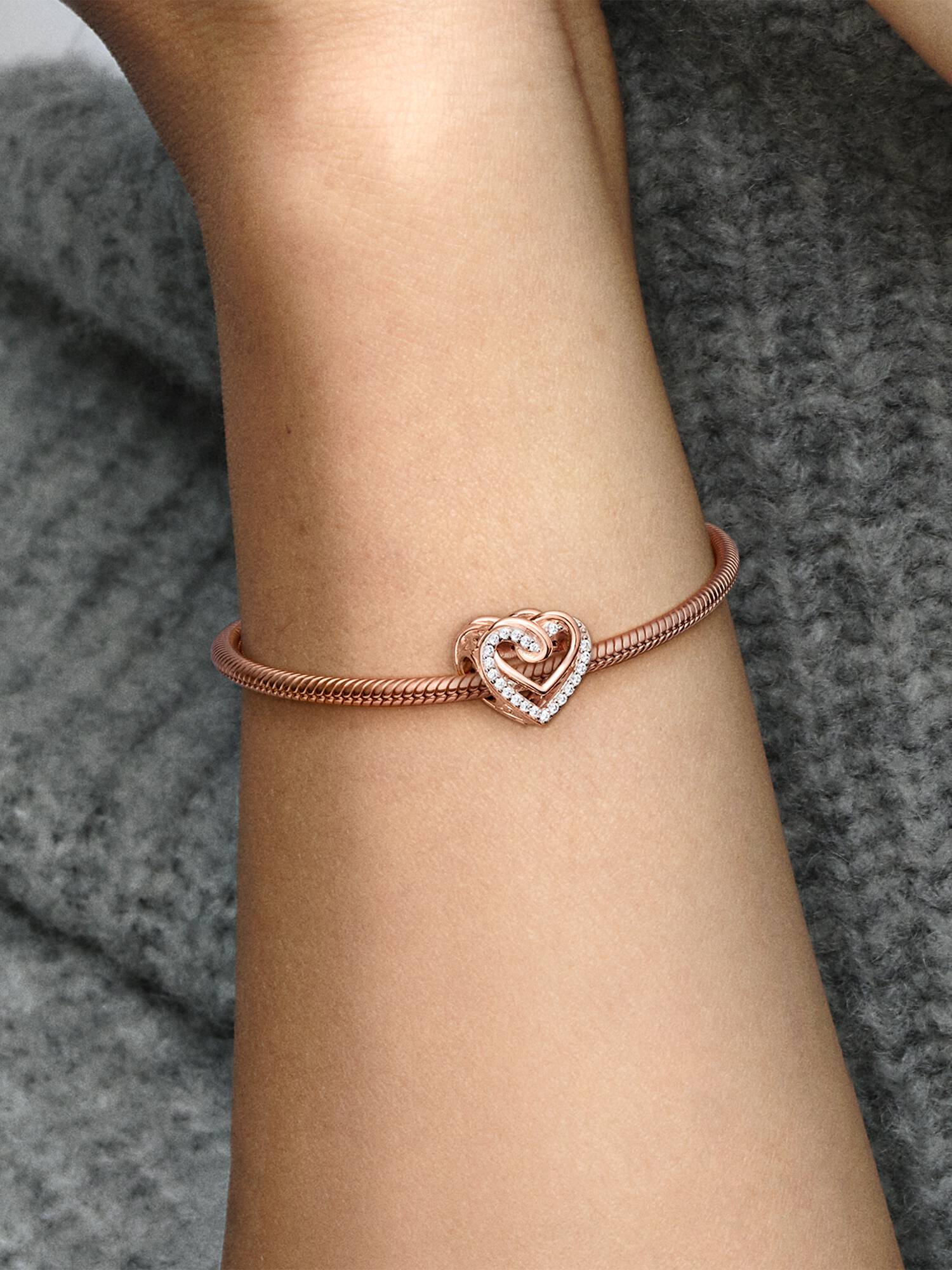 Charm Brilhante de Corações Entrelaçados