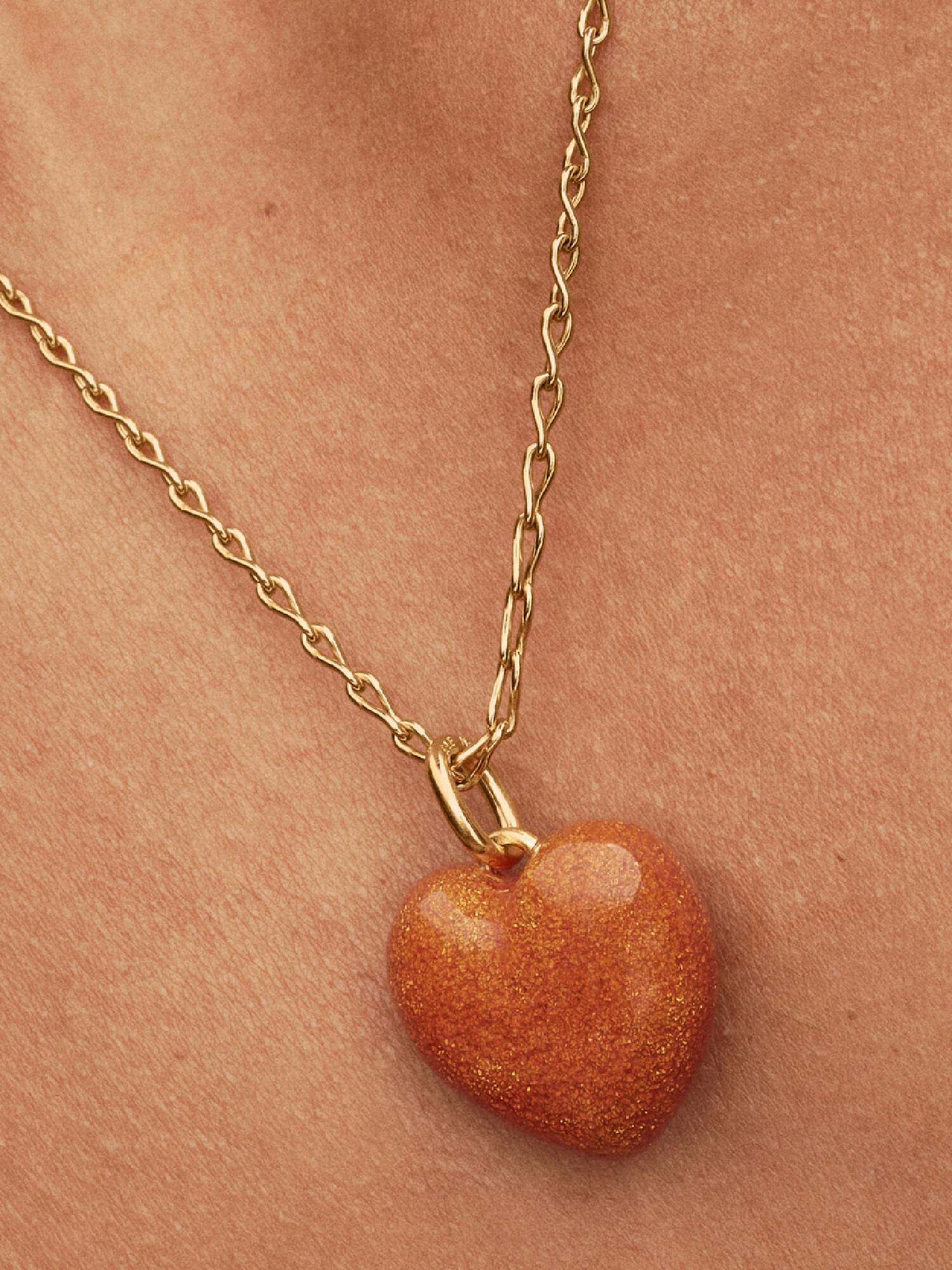 Charm Pendente de Coração Curvo Laranja