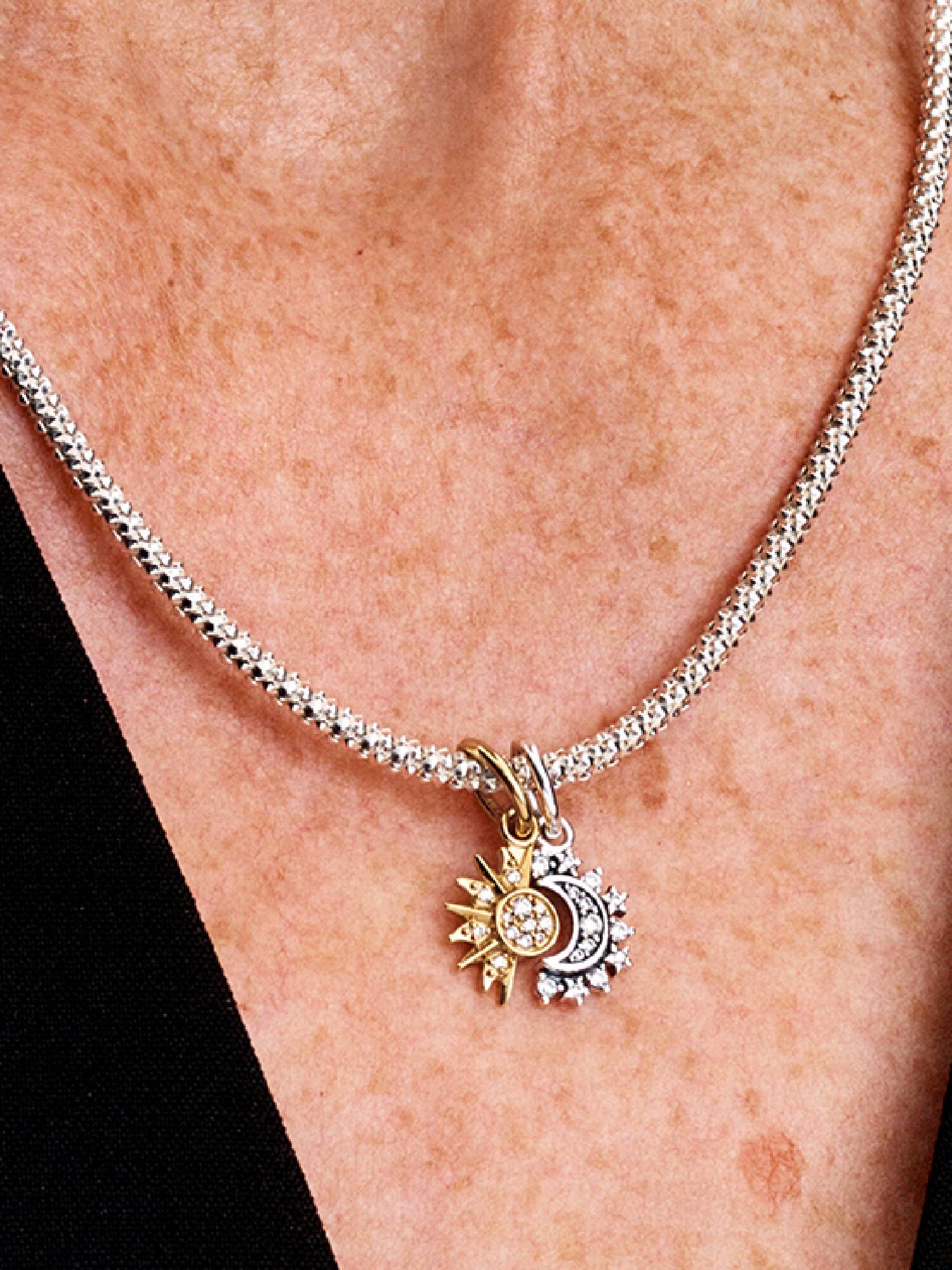 Charm pendente divisível de sol e lua