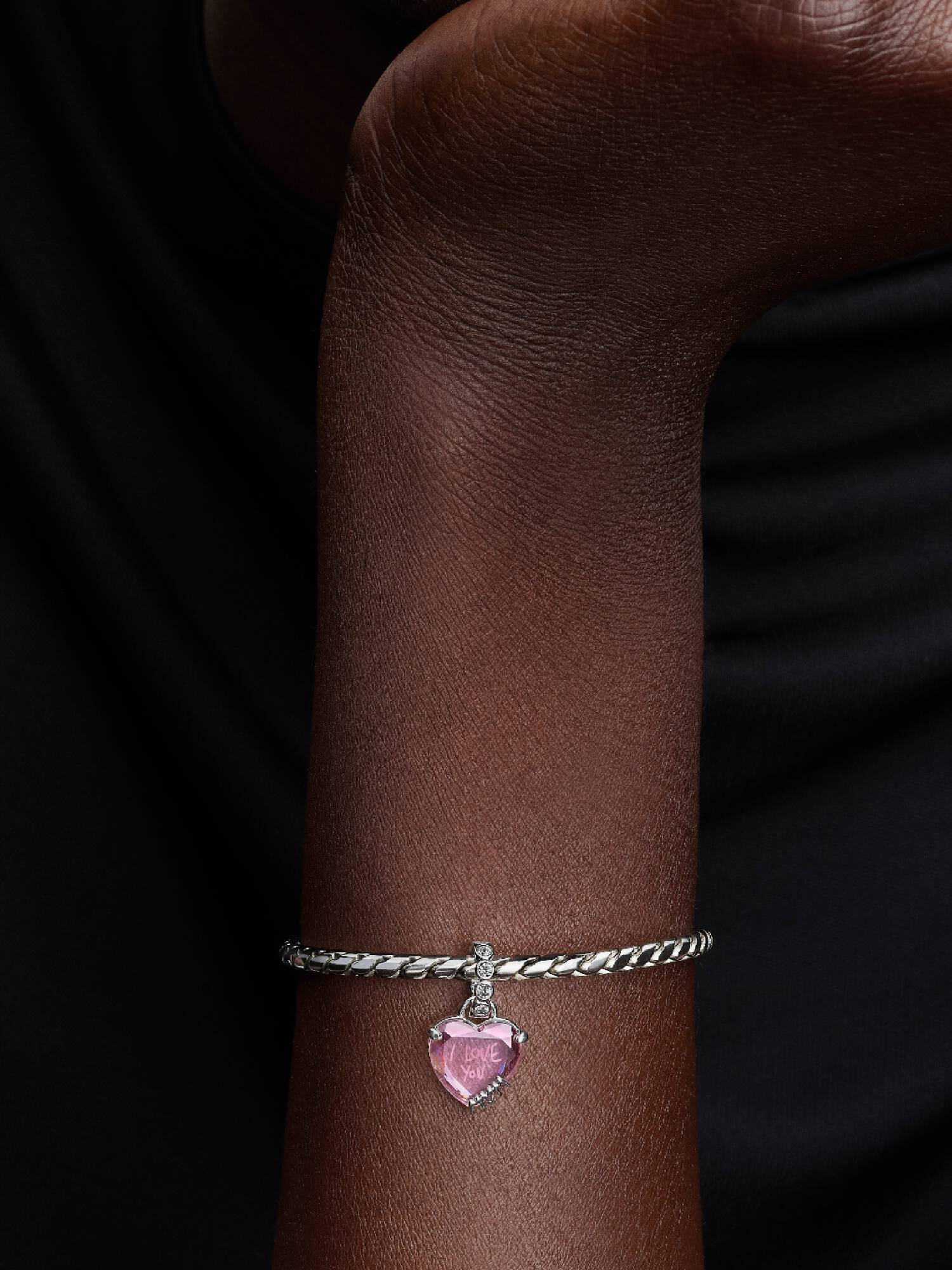 Charm pendente “Eu te amo, mãe”.