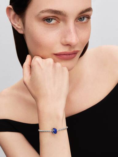 Charm de Planeta em Azul Celestial