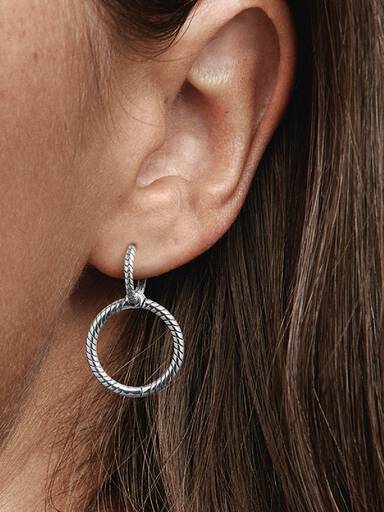 Pandora Moments Charm Duplo Brincos de argola