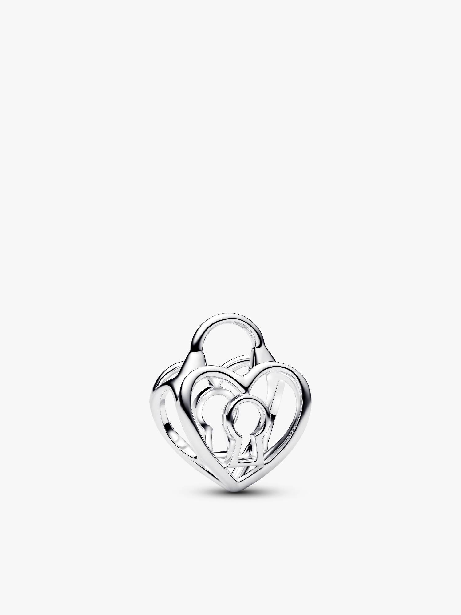 Charm de cadeado de coração vazado.
