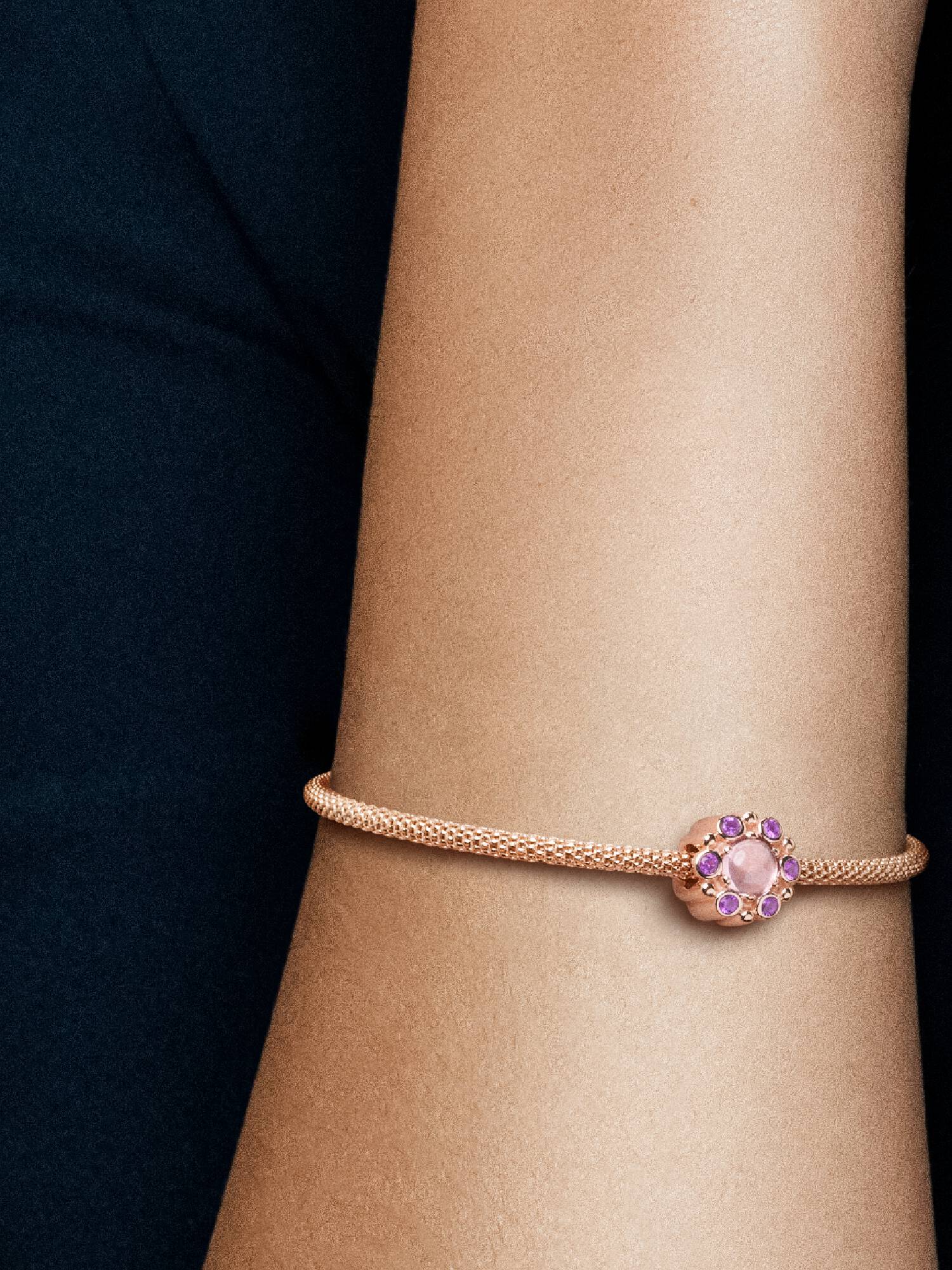 Heraldic Radiance Charm, Pandora Rosa™ e Rosa e Roxo Cristais